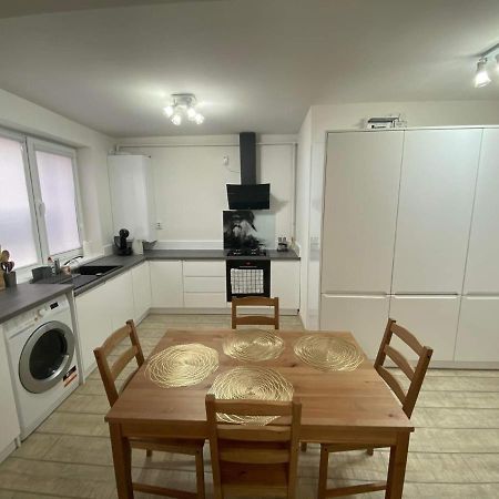 The Best Apartament Central Hunedoara Exteriör bild